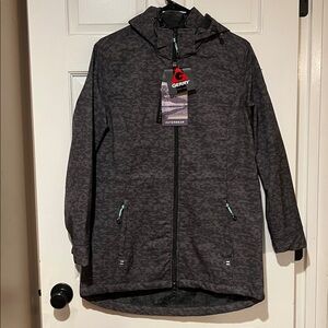 NWT Gerry Women’s Softshell Jacket – Size M, Slate Heather Camo
